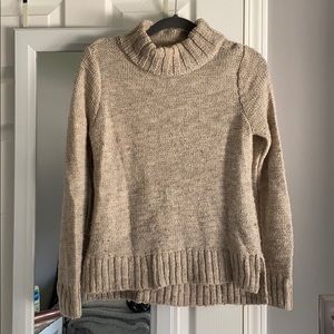 ⭐️mid turtle neck sweater